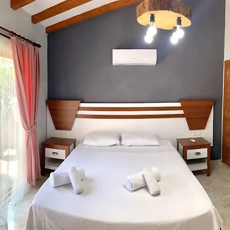 ヴィラ Likya Ruby 2+1 Villa, Oezel Havuzlu, *