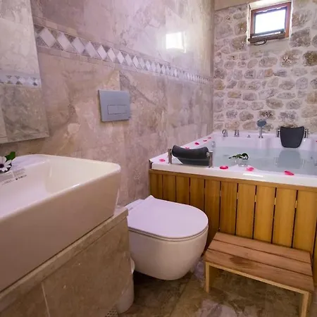 Likya Ruby 2+1 Villa, Oezel Havuzlu, Villa Fethiye